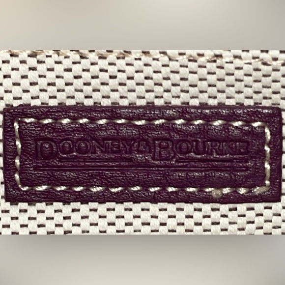 DOONEY AND BOURKE SIGNATURE PURPLE HANDBAG PURSE WALLET KEYRING SET RARE HTF - Picture 2 of 16